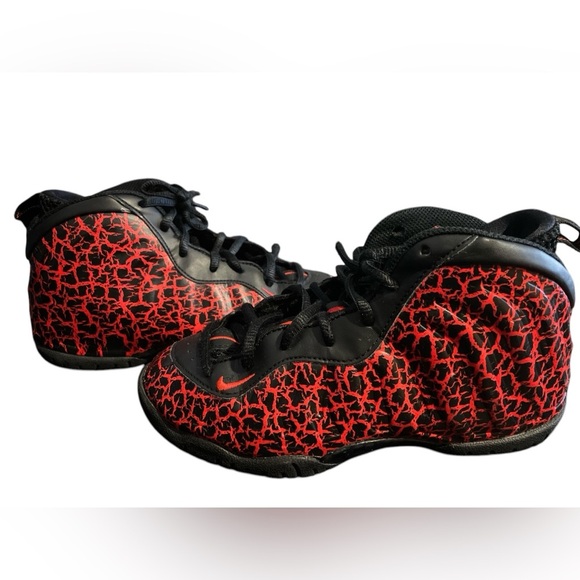 NIKE Little Posite One Lava Kids Foamposite Sneakers - Picture 2 of 5